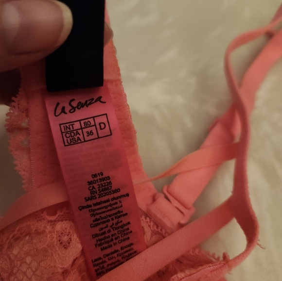 ( SOLD ) La Senza bra - Picture 3 of 3